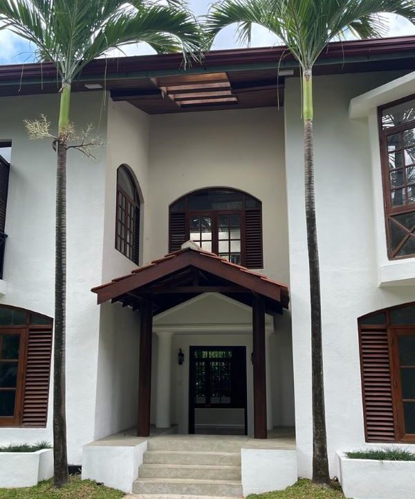 Nawala-House-with-Large-Garden-for-sale-with-Clear-Title-eLanka-2