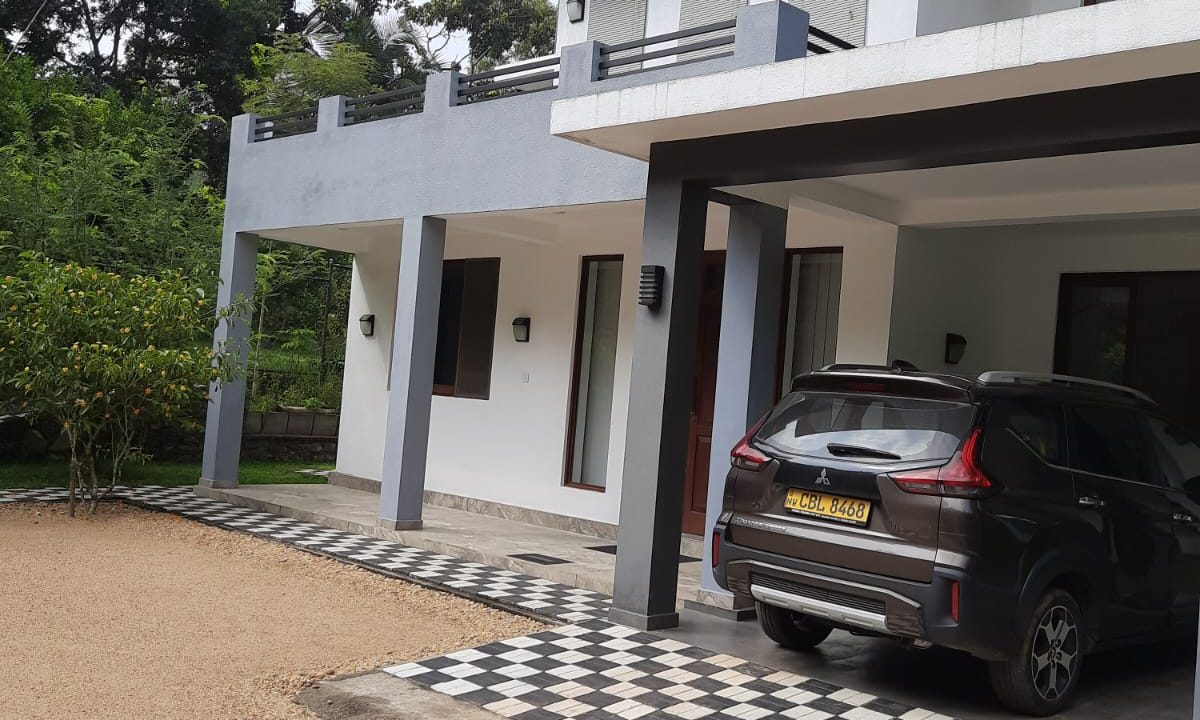 Large House on 163 Perches in Mirigama, Sri Lanka for Sale3