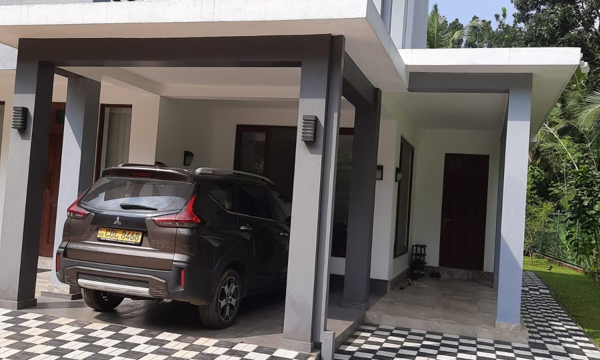 Large House on 163 Perches in Mirigama, Sri Lanka for Sale4